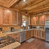 Отель Elevated Cabin Bordering Smoky Mountain Nat'l Park, фото 10