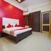 Отель OYO 26659 Hotel Parmanand Garden, фото 23