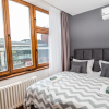 Отель Modern and Bright Duplex - Main Street, фото 3