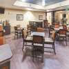 Отель La Quinta Inn & Suites by Wyndham Houston Hobby Airport, фото 17