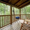 Отель Little Bear Hideaway 1 Bedroom Home with Hot Tub, фото 5