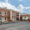 Отель Econo Lodge Fort Jackson, фото 1