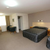 Отель Cosmo Motel Adamstown, фото 4