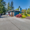 Отель Bellevue Abode: Balcony, 13 Mi to Downtown Seattle, фото 16