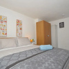 Отель Charming 5-bed House in City Center and Car Park, фото 5