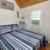 Отель Lighthouse - Q991 Near Sandy Gorgeous Ogunquit Beach 2 Bedroom Cabin by Redawning, фото 6