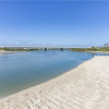 Отель The Historic Lodge, 5 Bedrooms, Sleeps 10, Ocean Front, WiFi, фото 17