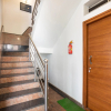 Отель OYO 4428 Crystal Suites, фото 1