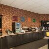 Отель Comfort Inn & Suites near Danville Mall, фото 28