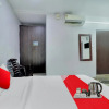 Отель OYO 91078 Hotel Orange, фото 16