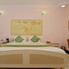 Отель OYO 10438 Green Villa, фото 11