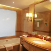 Отель Crowne Plaza Qingdao Ocean Spring Resort, фото 8