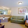 Отель Country Inn and Suites By Carlson, Asheville at Biltmore Square, NC, фото 7