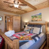 Отель Mountain Valley View - Three Bedroom Cabin with Hot Tub, фото 7