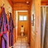 Отель Romantic Riverfront Cottage - 1 Mile to Winthrop!, фото 7