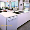 Отель Blue - Beach Front Spectacular Villa Sleeps 10, фото 2