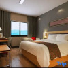 Отель Thank You Hotel (Zhuhai Gongbei Port Light Rail Terminal), фото 7