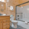 Отель Lone Wolf Lodge - Three Bedroom Cabin, фото 8