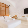 Отель Faos Exclusive Suites, фото 3