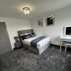 Отель Luxurious two Bedrooms Apartment Slough, фото 10