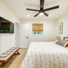 Отель Modern Naples Duplex Home ~ 7 Mi to Beach!, фото 4