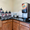 Отель Comfort Suites at Katy Mills, фото 29