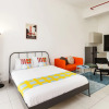 Отель OYO 553 Home 3 Towers Studio, фото 2