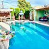 Отель Endless summer in LA *HEATED POOL/HOT TUB/CABANA*, фото 3