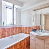 Отель Nice 2 Room Apartment in Paris, фото 7