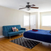 Отель Spacious 6BR /2.5 Bath in Highlands!, фото 3