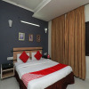 Отель OYO 28336 Hotel Girish, фото 7