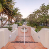 Отель Resort-Style Apartment Opposite Beach, фото 22