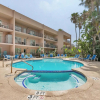 Отель Beachfront Convenience w/o the Beachfront Price!, фото 18