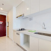Отель Cozy Style Studio Room At High Floor Sky House Bsd Apartment, фото 6
