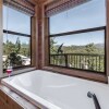 Отель CenterView - Two Bedroom Cabin with Hot Tub, фото 14
