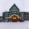 Отель Snow Creek Lodge by Fernie Lodging Co, фото 1