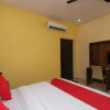 Отель OYO 16824 The Royal Crown, фото 13