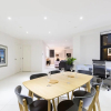 Отель MADDISON, 3BDR Port Melbourne Apartment, фото 5
