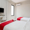 Отель RedDoorz near Grand City Mall 2, фото 14