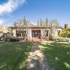 Отель 1925 Spanish Villa Retreat Near Disneyland In Historic Park Santiago 3 Bedroom Home by Redawning, фото 37