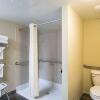 Отель Quality Inn & Suites, фото 9