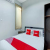 Отель Anugrah Rr Syariah by OYO Rooms, фото 28