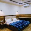 Отель Goroomgo Hotel Vishnu Inn Dehradun, фото 4