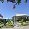 Отель Stunning Villa Overlooking Friendship Bay Beach в Бекия
