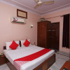Отель Krishna by OYO Rooms, фото 5