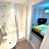 Отель Beautiful 3-bed Apartment With Driveway Parking, фото 9