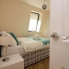 Отель Stayzo Castle Penthouse 16- A Clean Fresh Modern Apartment With Free Wi-fi, фото 7