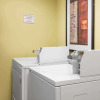 Отель Days Inn & Suites by Wyndham Fort Pierce I-95, фото 14