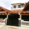 Отель OYO 3960 Pondok Asri Guest House, фото 1