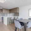 Отель Luxurious 3BD Flat by the River Thames - Vauxhall, фото 11